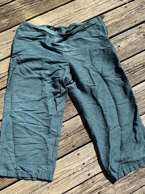 Excellent Condition Eileen Fisher Linen Trousers with side zip and button